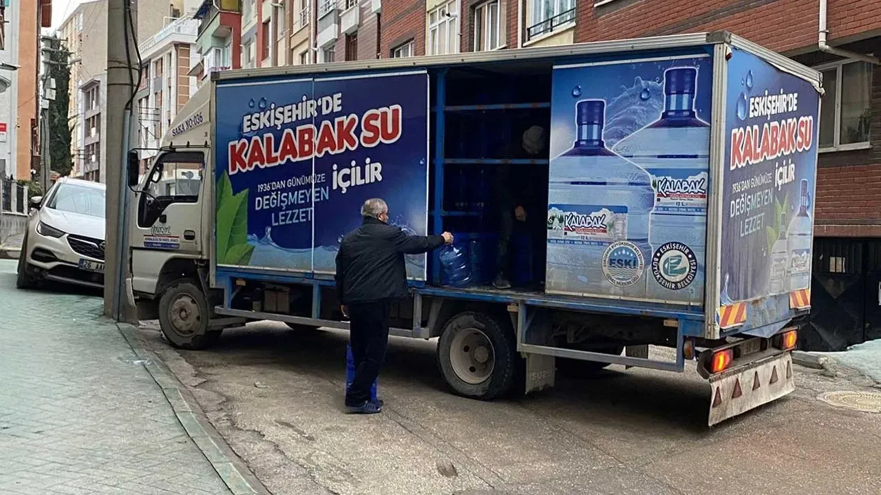 Eskişehirliler Dikkat: Kalabak Suyu Satışlarına YKS Engeli!
