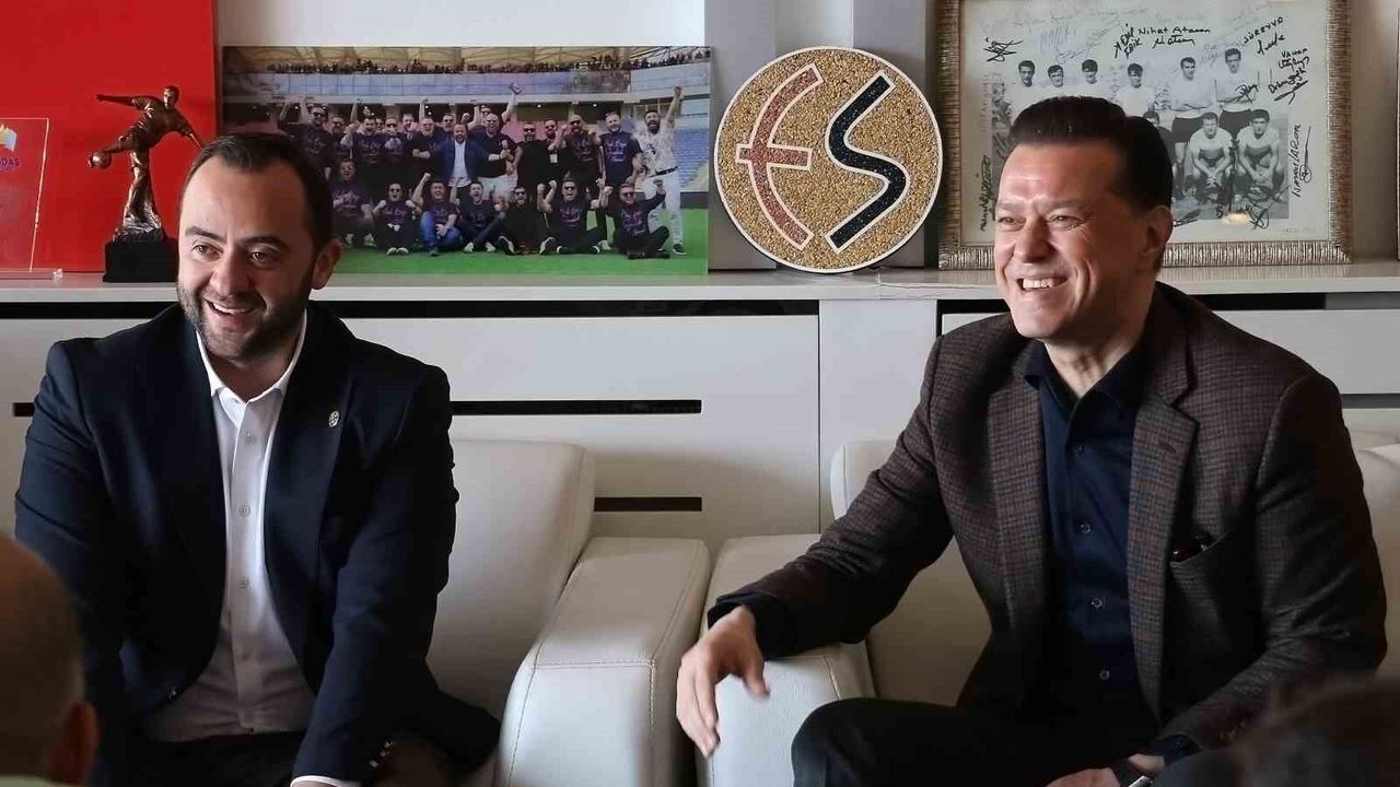 Hatipoğlu’ndan Kongre ve Kadro Vurgusu!