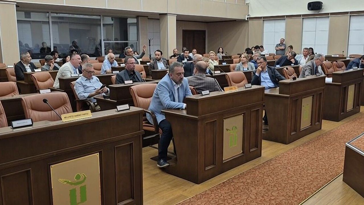 Tepebaşı Belediye Meclisinde Gerginlik: Cihan Ertok’tan 2019 Yılındaki Olaylara Sert Hatırlatma