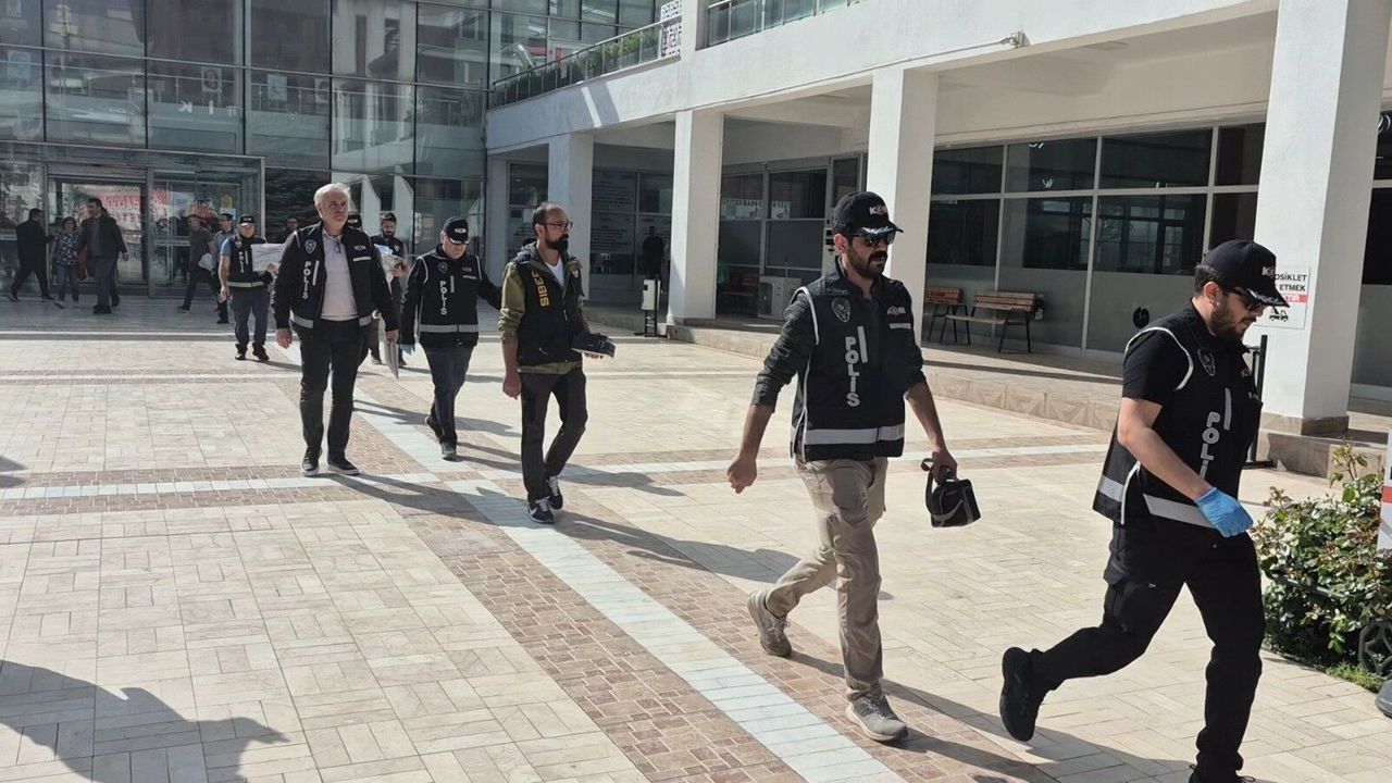 TEPEBAŞI BELEDİYESİ’NE OPERASYON