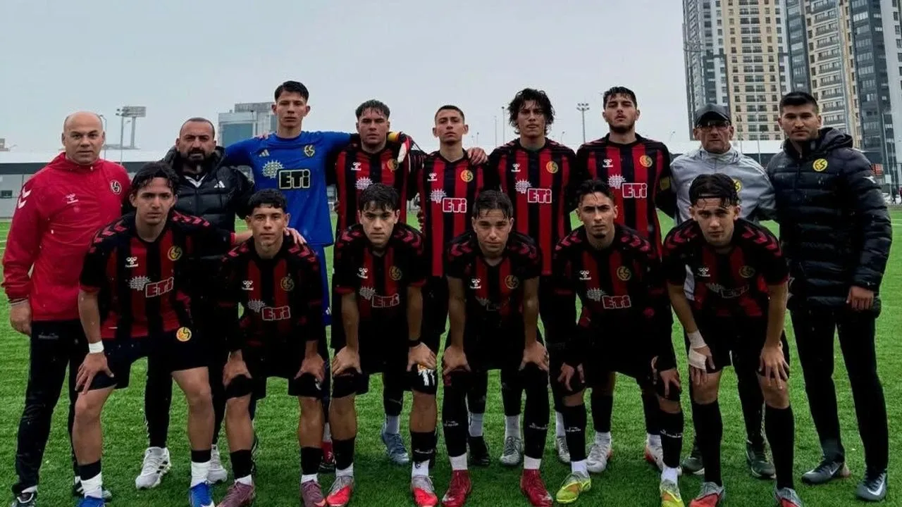 Genç şimşekler Bursa’yı devirdi!