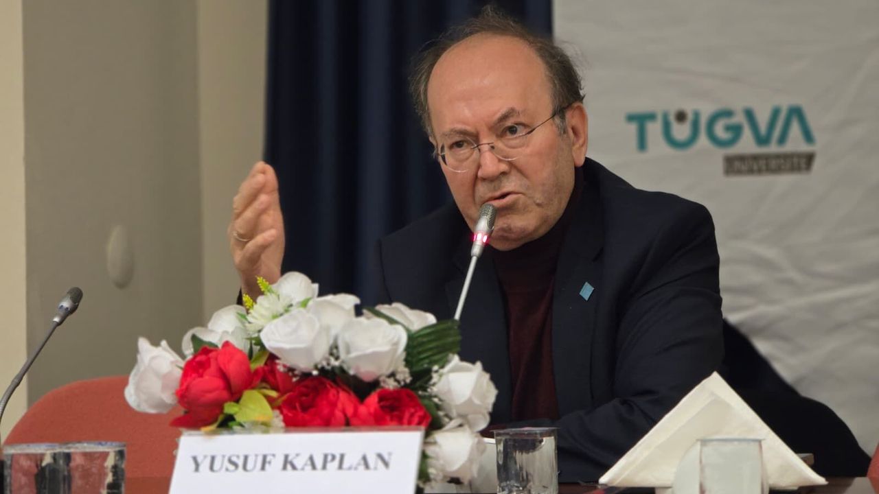 İhtisas Akademi Eskişehir’de Yusuf Kaplan’la Başlangıç Yaptı