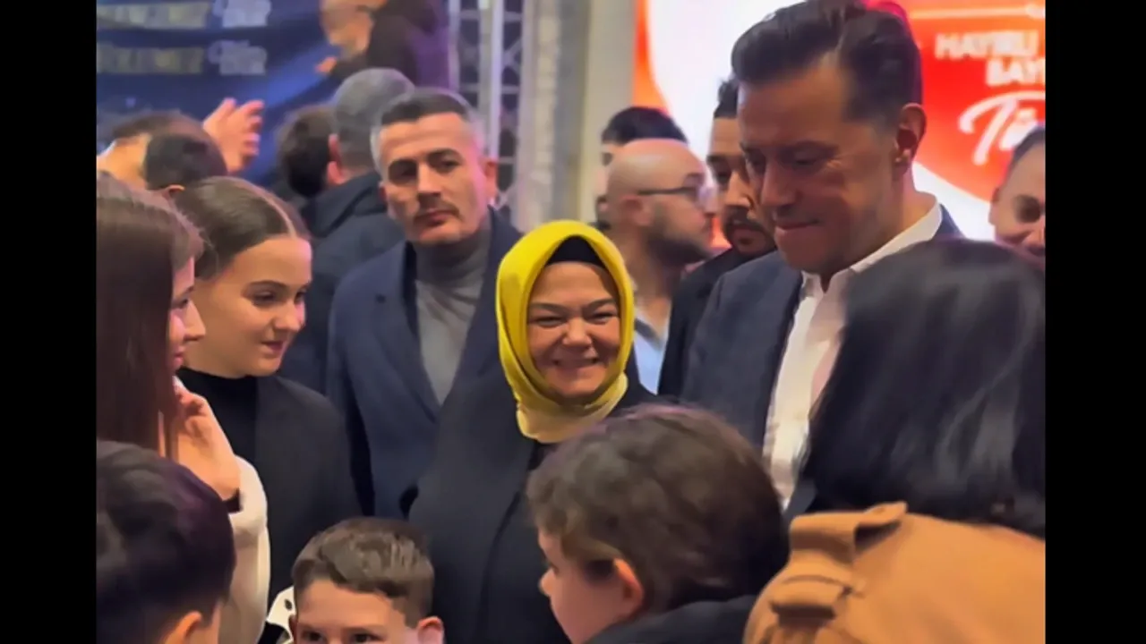 Gürcan hemşehrileriyle ve AK Parti teşkilatıyla bayramlaştı