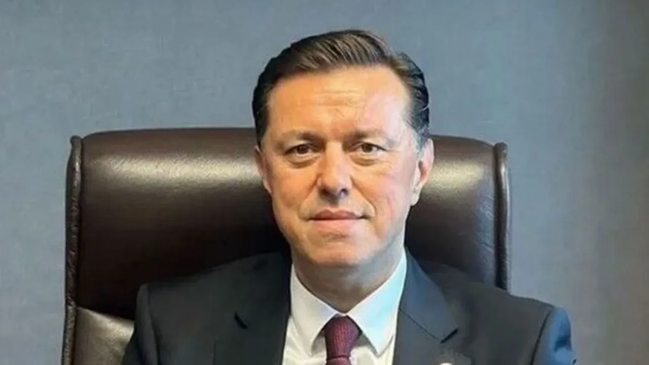 Nebi Hatipoğlu'ndan bayram tebriği