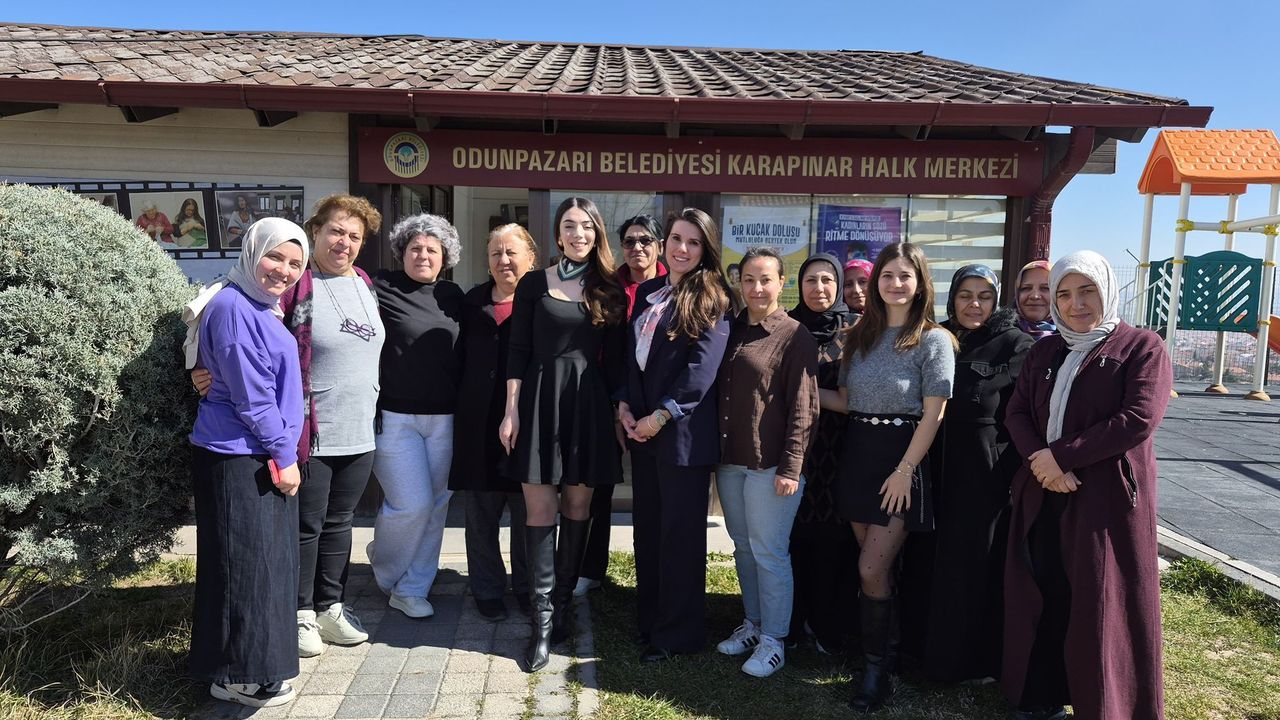 Odunpazarı ve Baro mahallelerde kadınlara eğitim veriyor