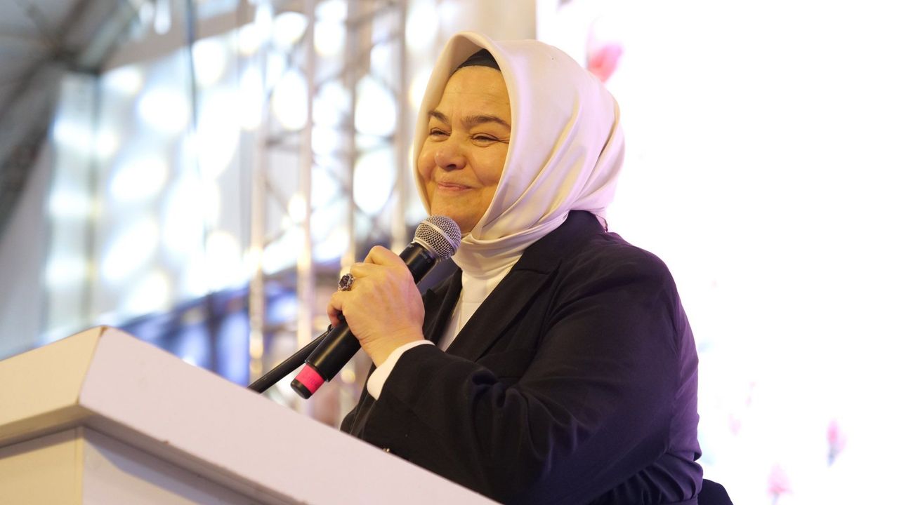 Ayşen Gürcan’dan 8 Mart’ta Vefa Ziyaretleri: "Kadınlar Toplumun Temelidir"