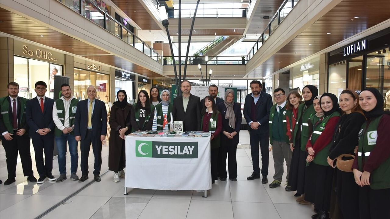 Konya'da YEDAM danışanlarının yaptığı resimler sergilendi