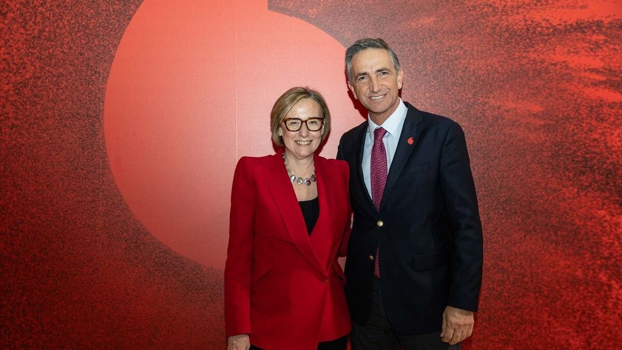 Vodafone Mobil Dünya Kongresi'nde yeni vizyonunu sergiledi