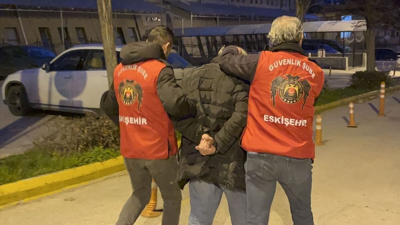 Eskişehir'de Atatürk'e hakaret eden şüpheli tutuklandı