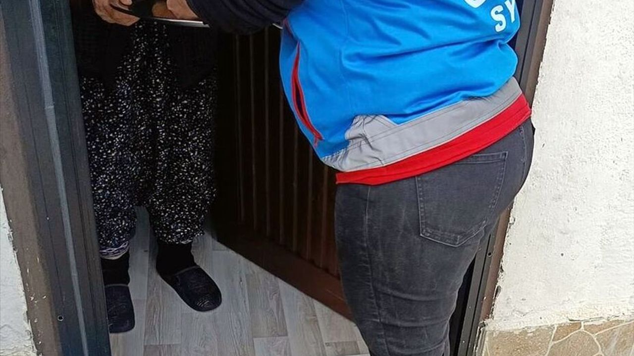 Güdül Kaymakamlığından ihtiyaç sahiplerine sıcak yemek
