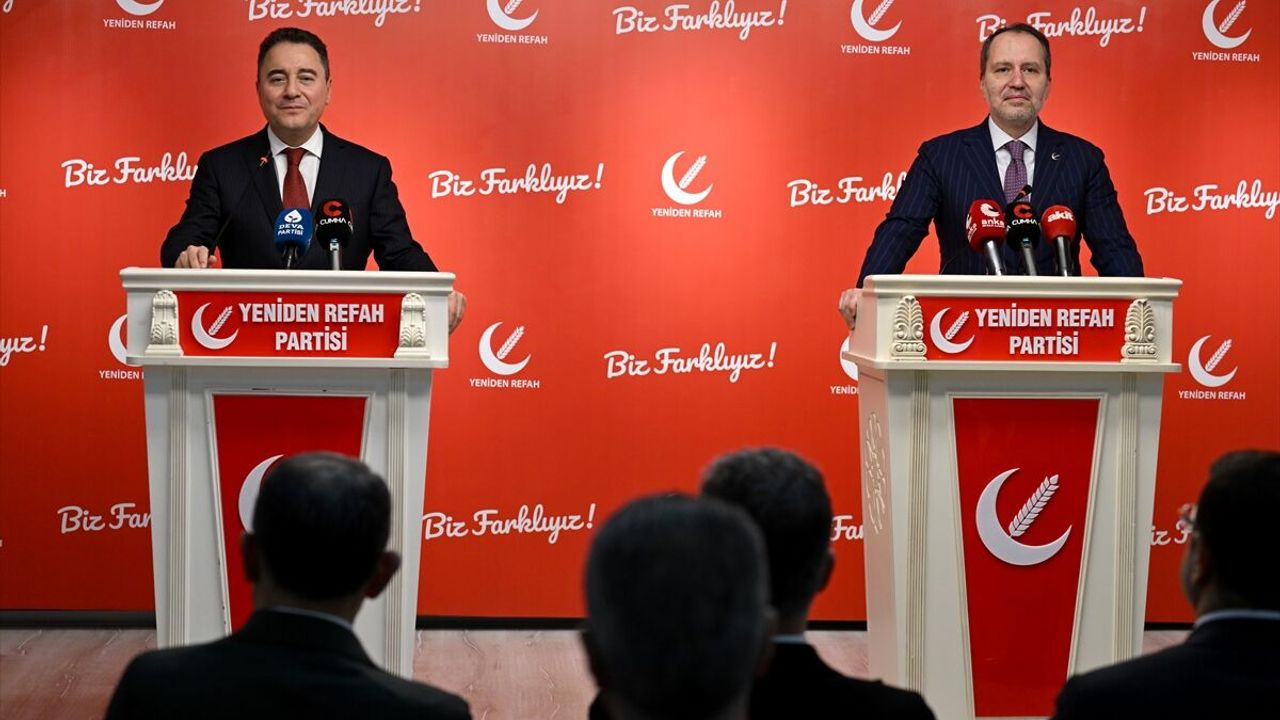 Yeniden Refah Partisi Genel Başkanı Erbakan, DEVA Partisi Genel Başkanı Babacan ile görüştü