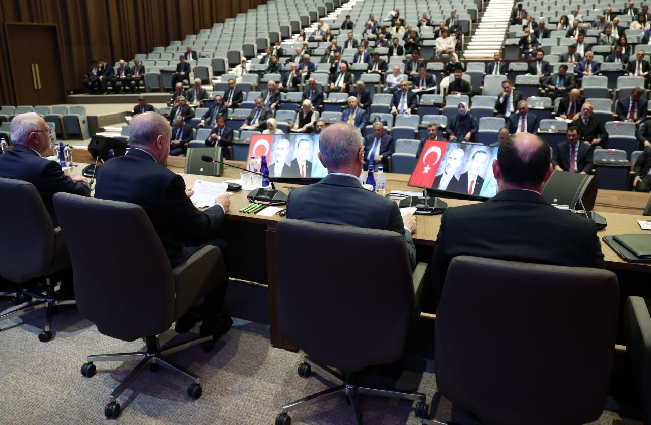 AK Parti MKYK Toplantısı başladı