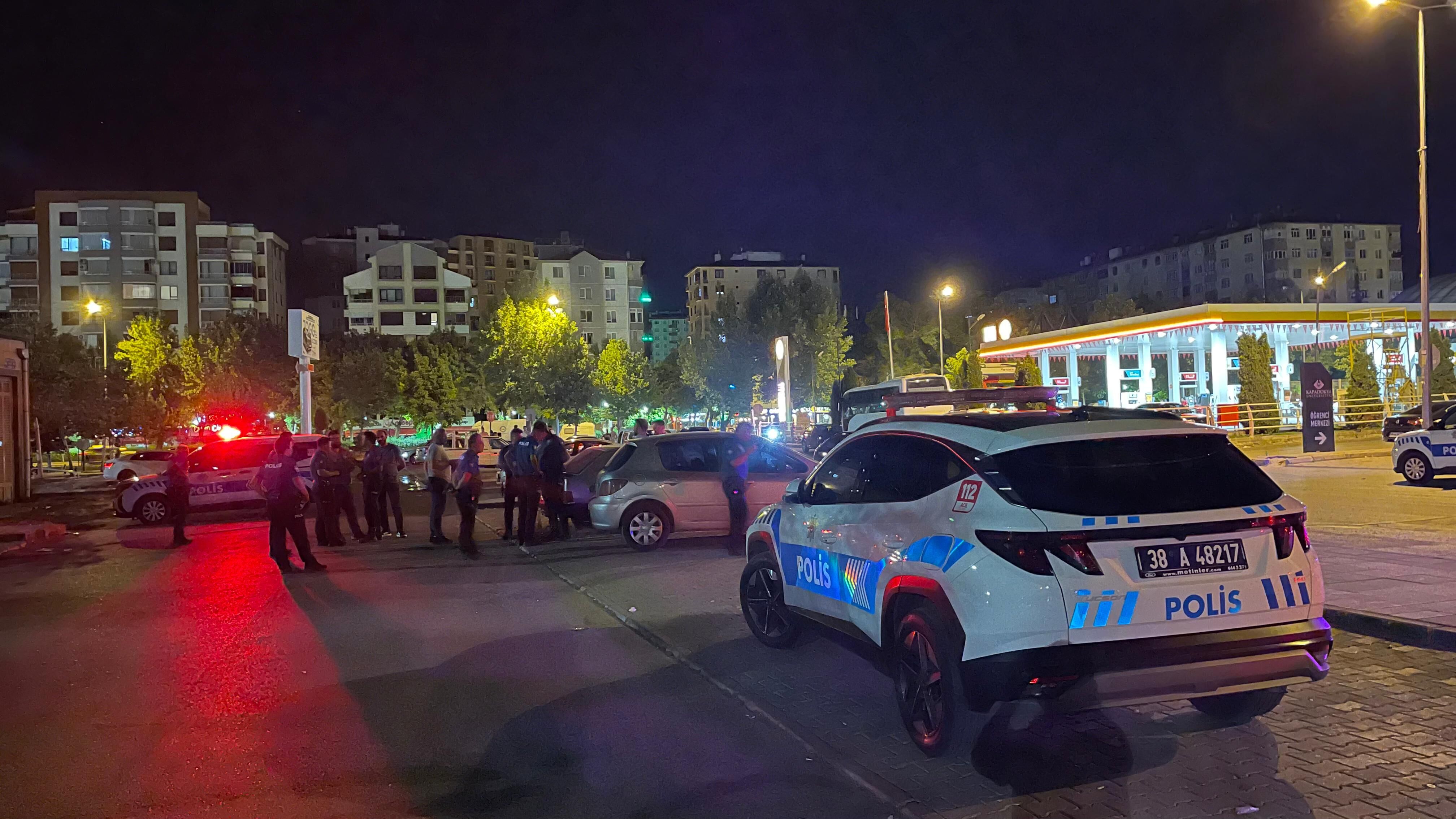 Kayseri'de bıçaklı kavgada 1 kişi yaralandı