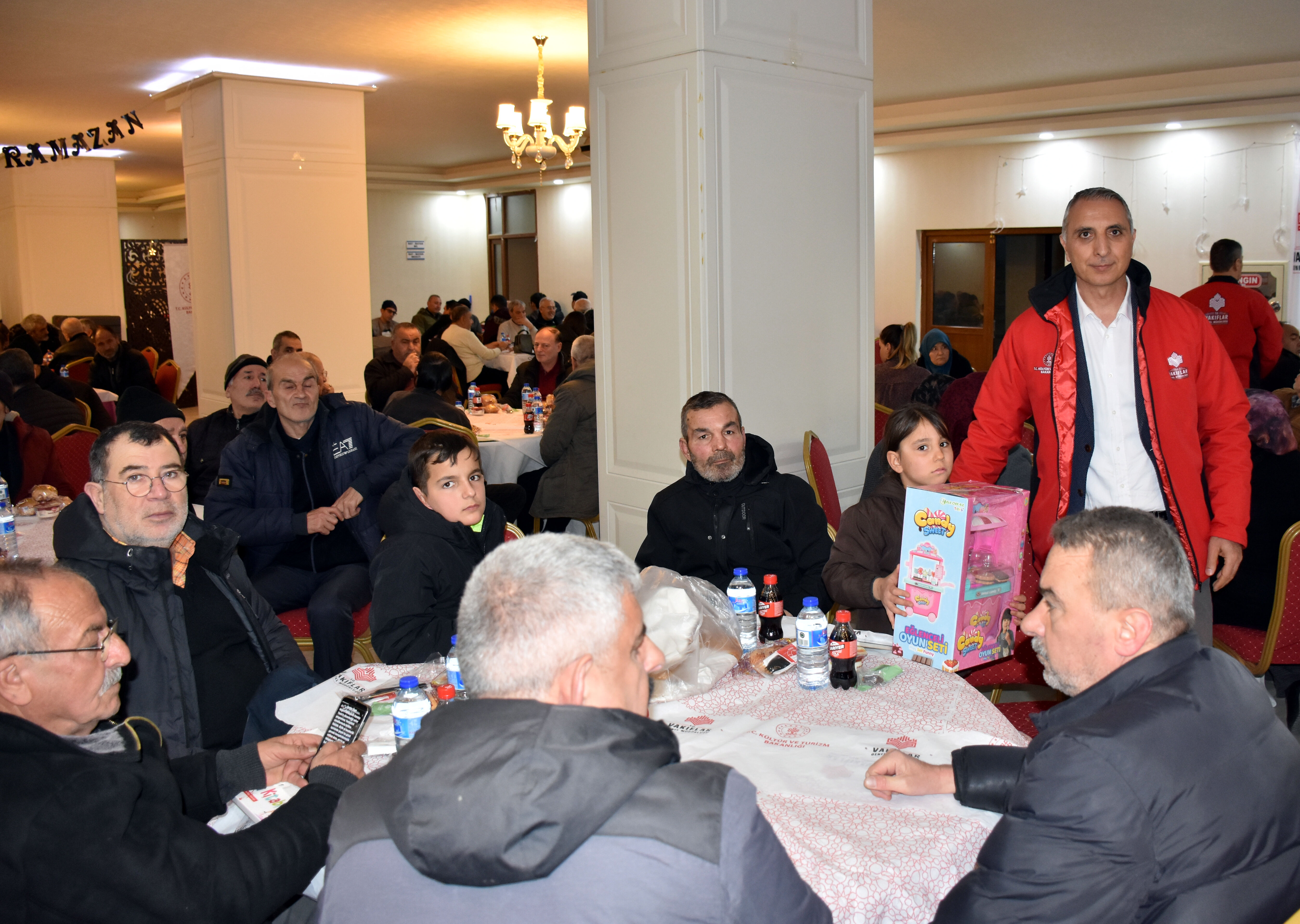 Kırıkkale'de Vakıflar Bölge Müdürlüğünce her gün 600 kişi iftar veriliyor