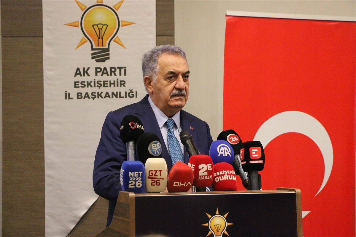 AK Parti Genel Başkan Yardımcısı Yazıcı, Eskişehir'de İl Danışma Meclisi Toplantısı'nda konuştu: