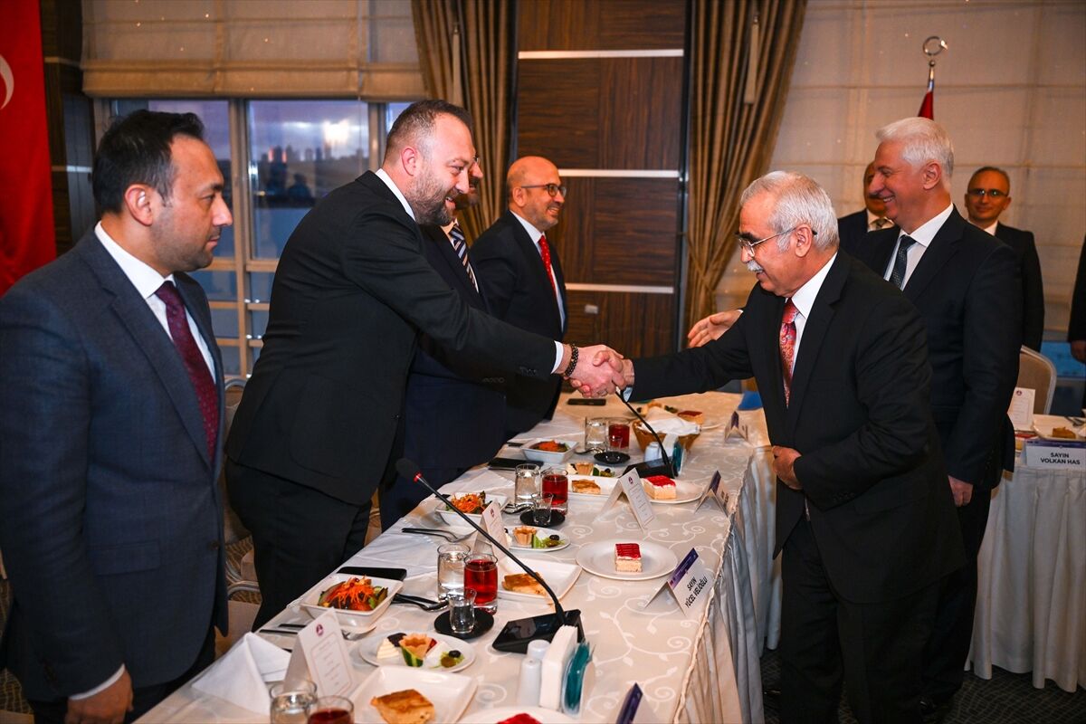 AYM Başkanı Özkaya, basın kuruluşlarının temsilcileriyle bir araya geldi: