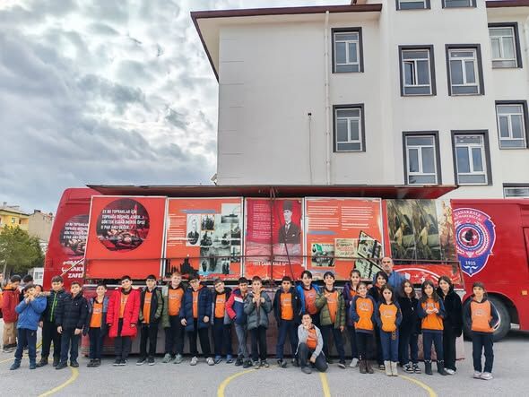 1915 Çanakkale Şehitlik Gezici Müzesi Seydişehir'de