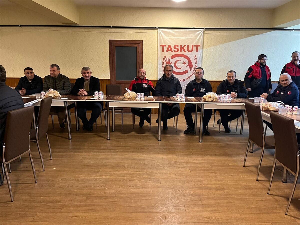 TASKUT gönüllüleri iftar sofrasında bir araya geldi
