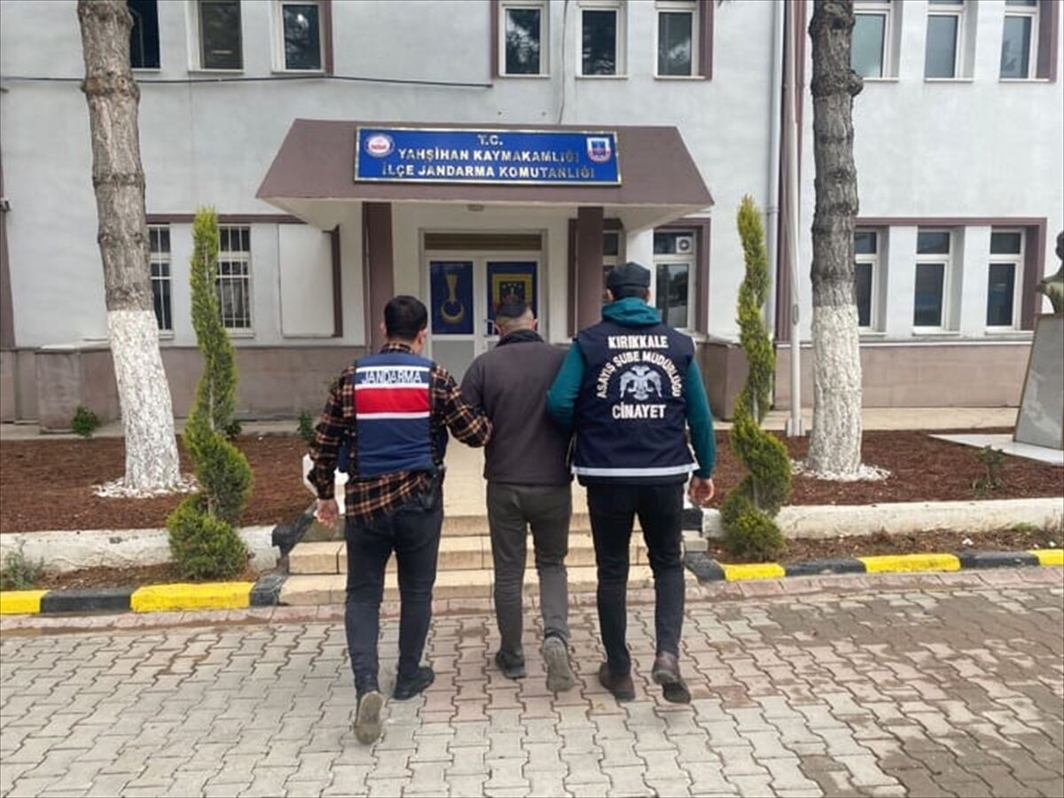 Kırıkkale'de haklarında 7'şer yıl kesinleşmiş hapis cezası bulunan hükümlü 2 kardeş yakalandı