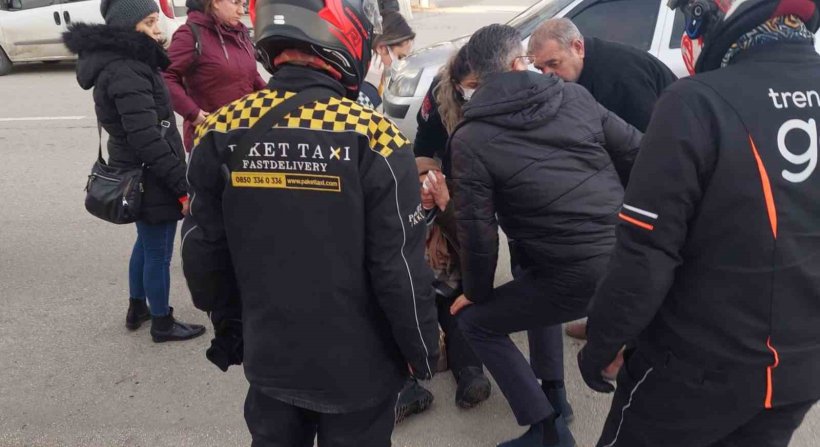Eskişehir’de otomobilin çarptığı kadın yaralandı