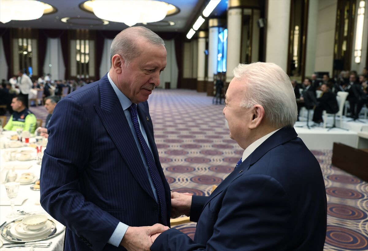 Cumhurbaşkanı Erdoğan, polis, jandarma, sahil güvenlik personeli ve güvenlik korucuları iftarında konuştu: (2)