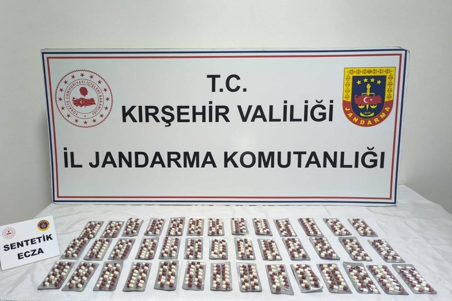 Kırşehir'de uyuşturucu operasyonunda yakalanan zanlı tutuklandı