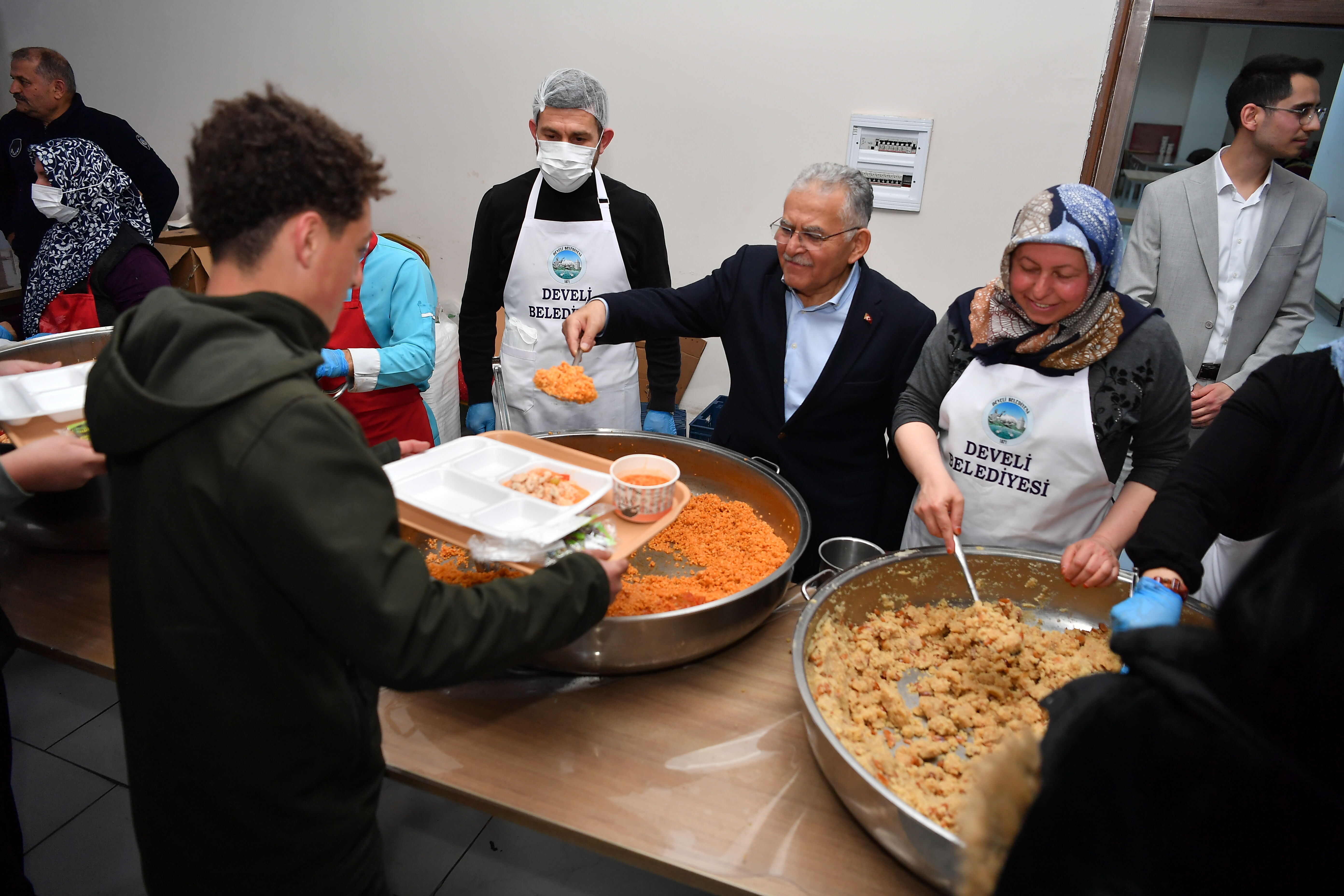 Başkan Büyükkılıç, Develi'de iftar programına katıldı