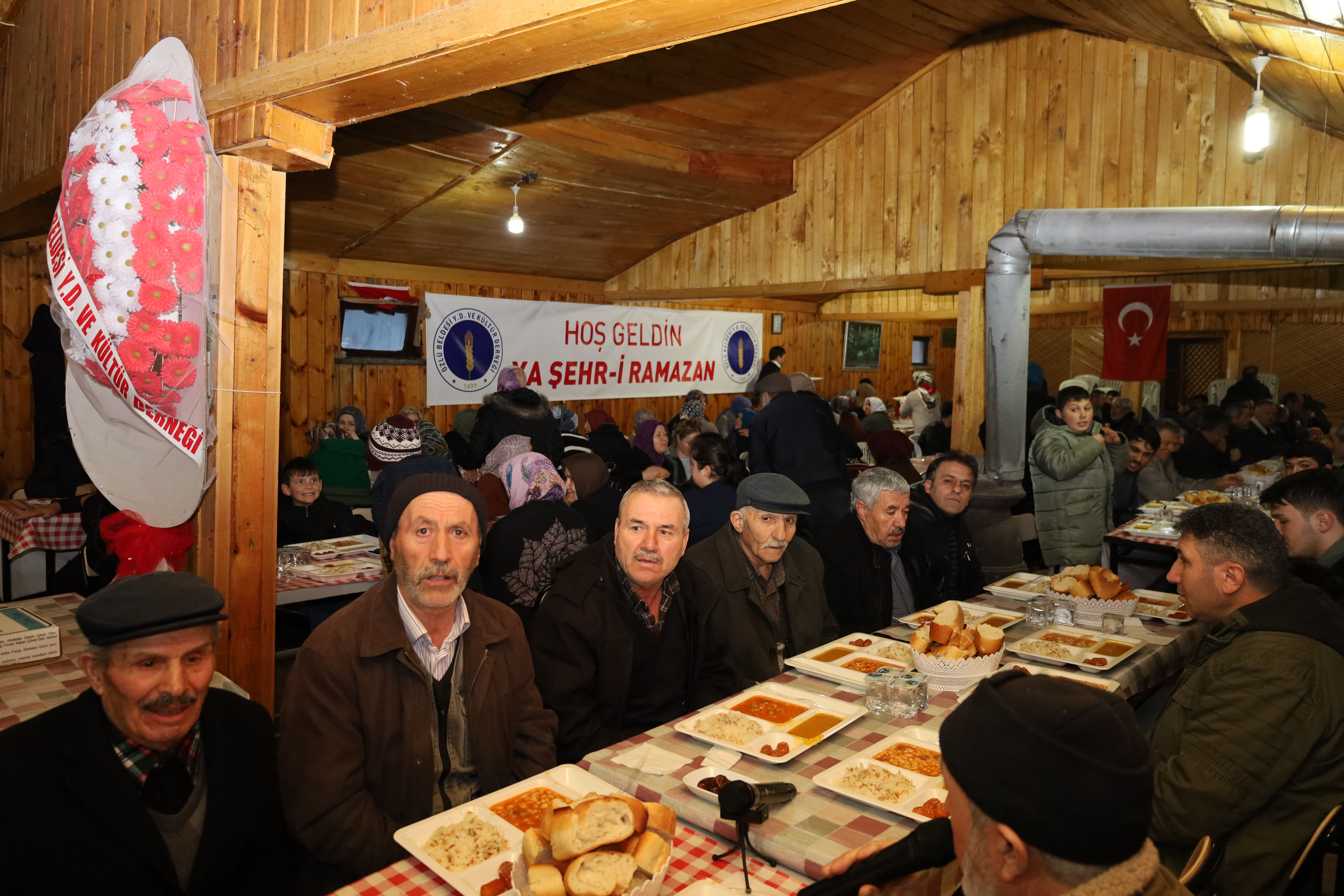 Çankırı'da köy sakinleri iftarda buluştu