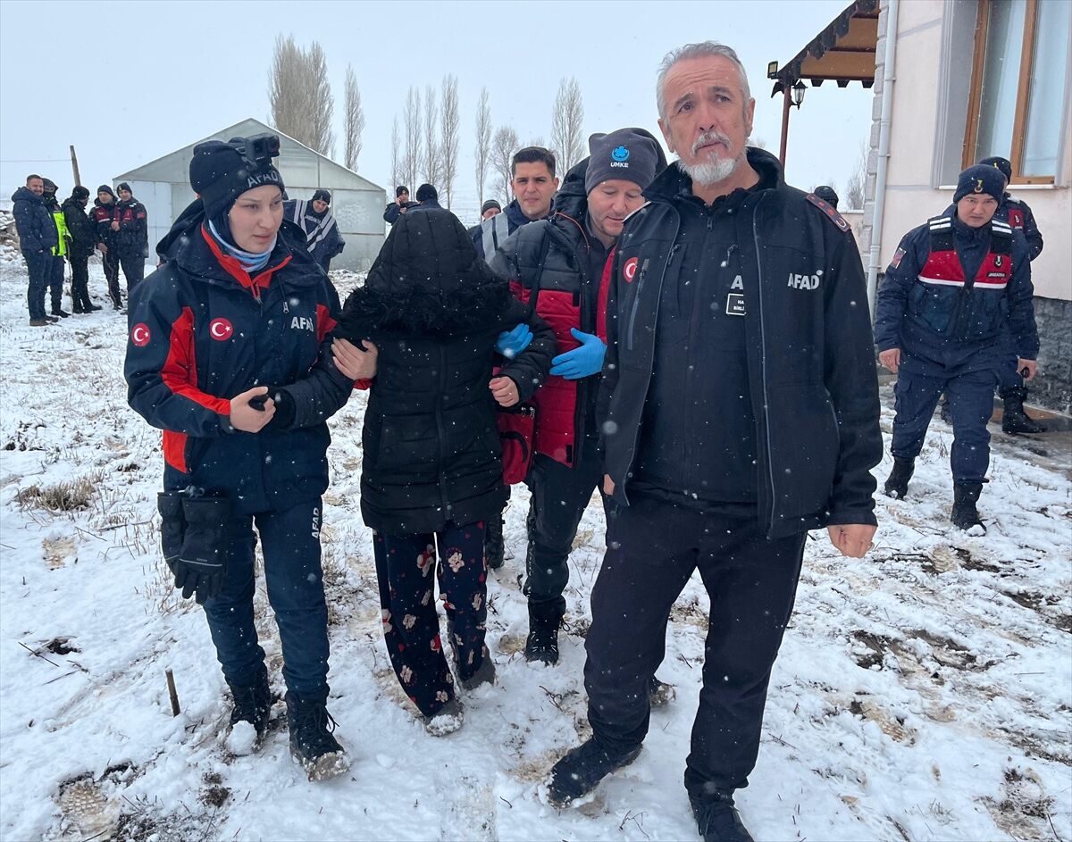 GÜNCELLEME - Kayseri'de kaybolan 16 yaşındaki genç kız bulundu