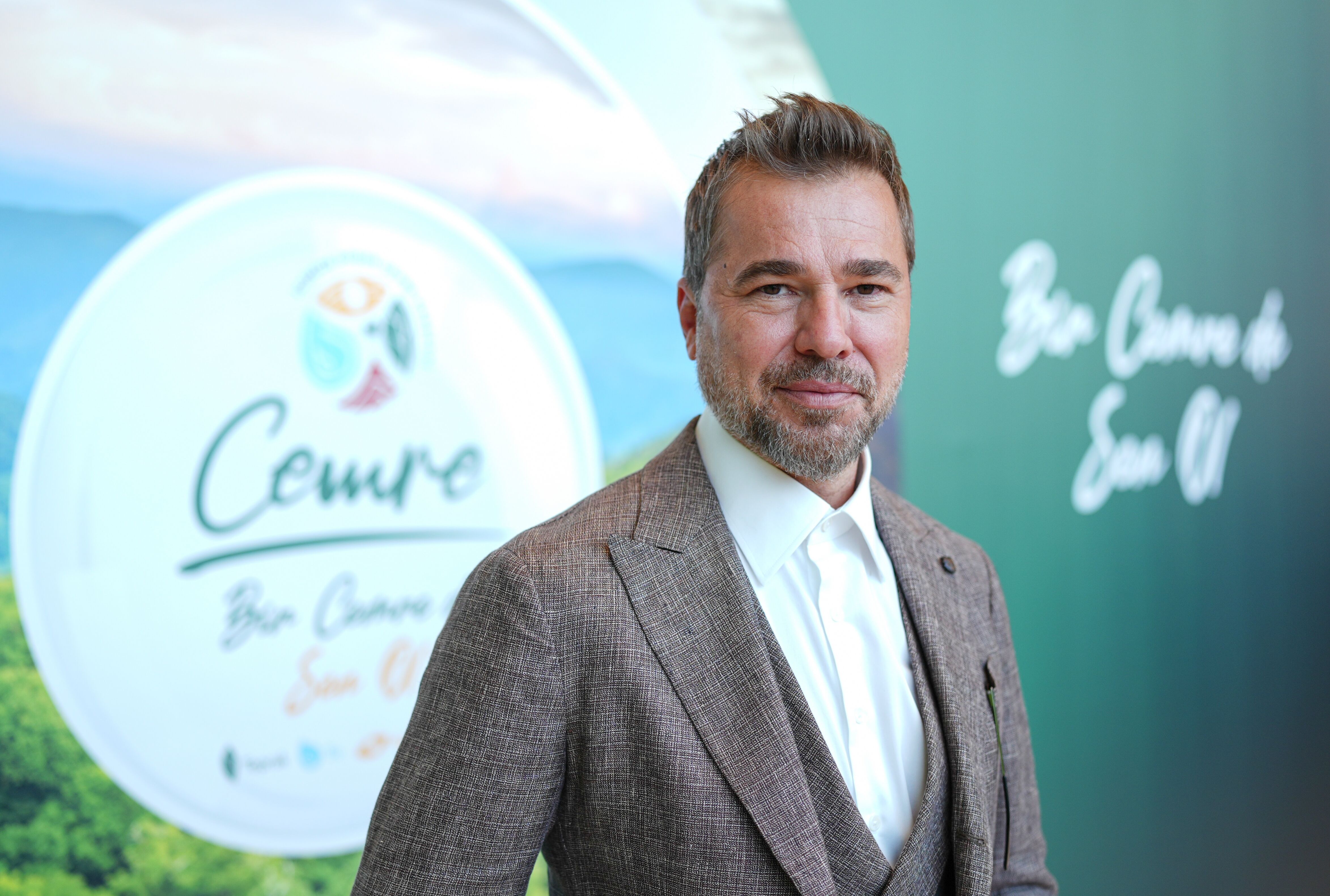 Oyuncu Engin Altan Düzyatan ve Cemre Vakfı çevre bilincini okul öncesine taşımayı hedefliyor