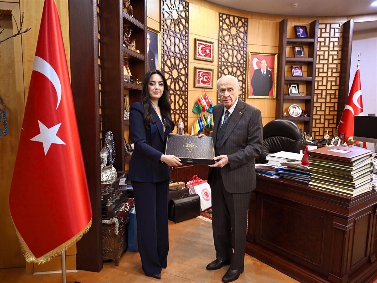 'Eserlerle Devlet Bahçeli' kitabı yayımlandı