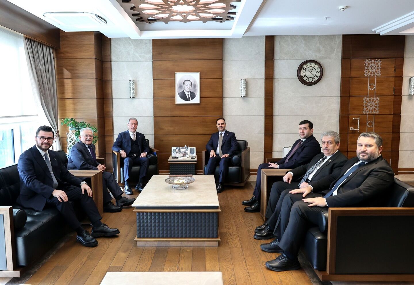 Büyükkılıç, Sanayi ve Teknoloji Bakanı Kacır'ı ziyaret etti