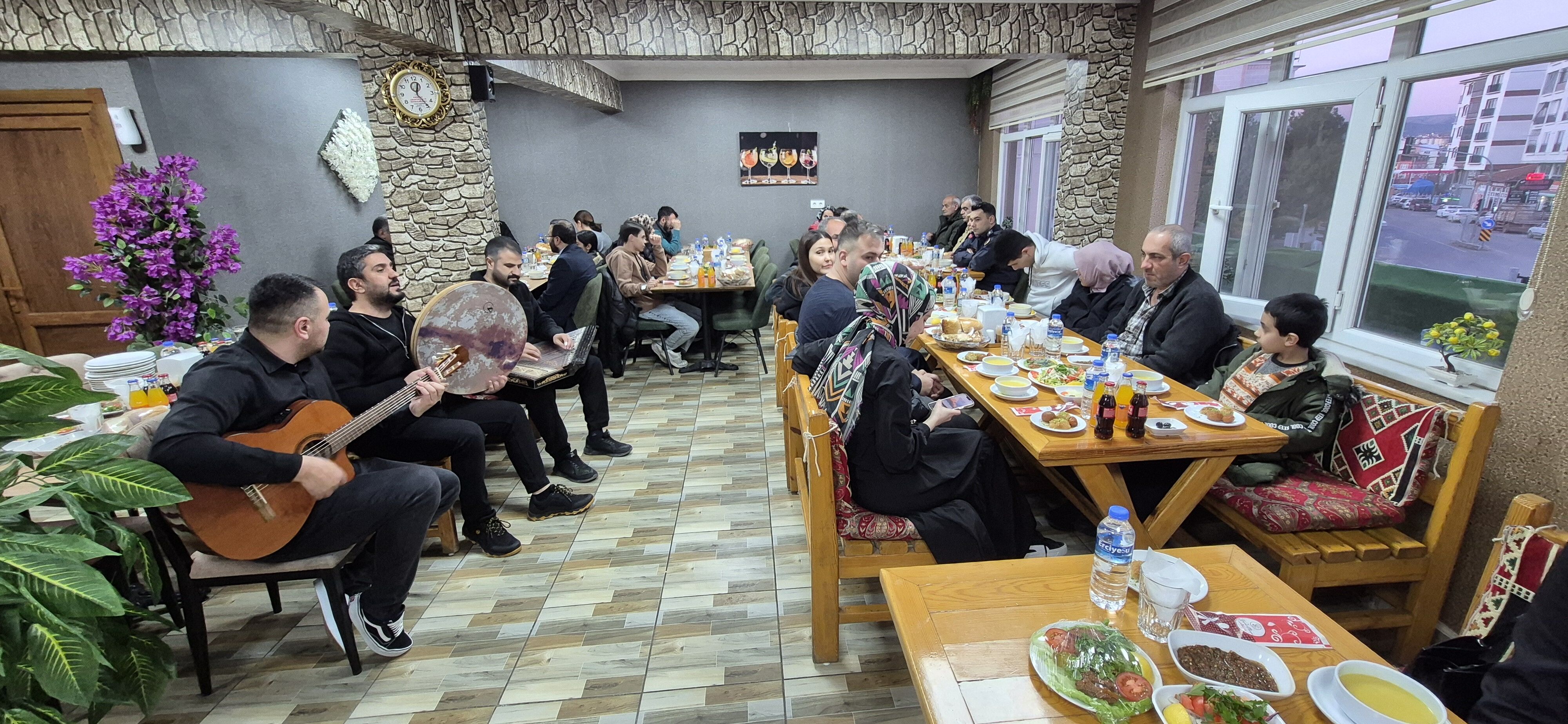 Bahşılı şehit aileleri ve gaziler iftar sofrasında buluştu