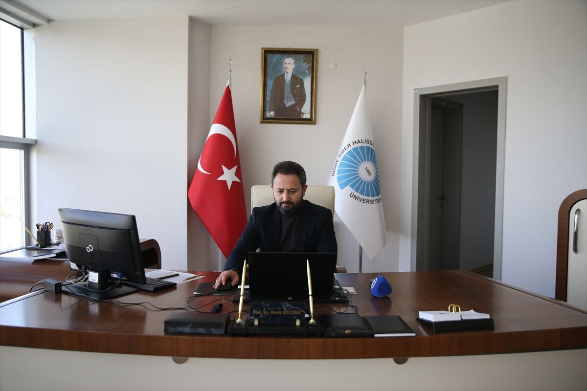 NÖHÜ akademisyenleri, AA'nın 'Yılın Kareleri' oylamasına katıldı