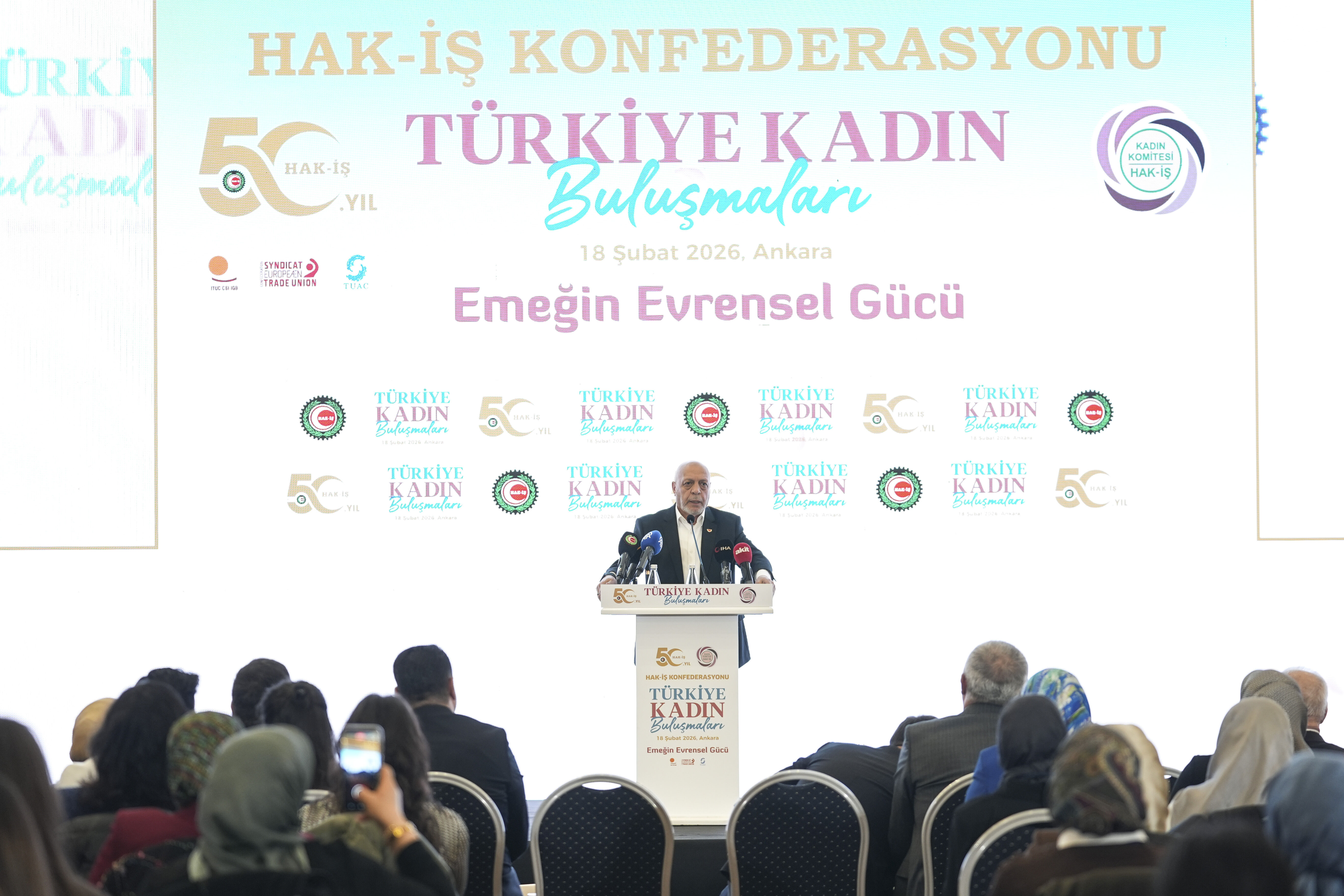 Ankara'da 'HAK-İŞ Türkiye Kadın Buluşmaları'nın sekizincisi düzenlendi