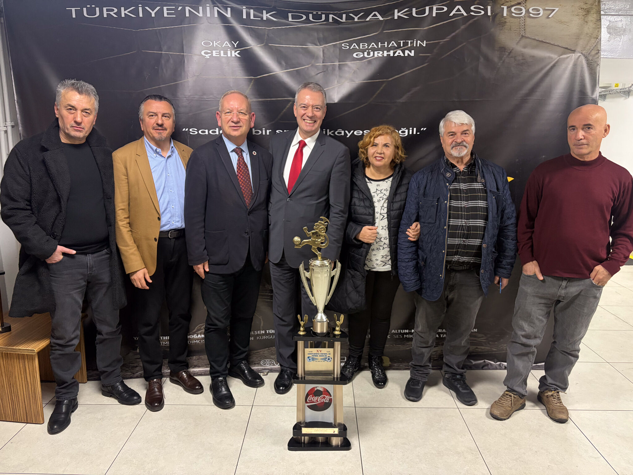 Ankara'da lisenin dünya şampiyonu takımının yolculuğu belgeselle anlatıldı