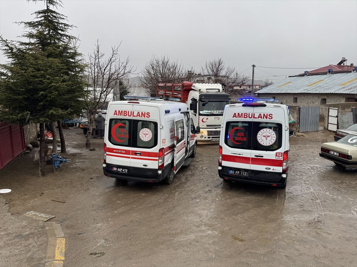 Nevşehir'de karbonmonoksit gazından zehirlenen anne, baba ve bebekleri öldü