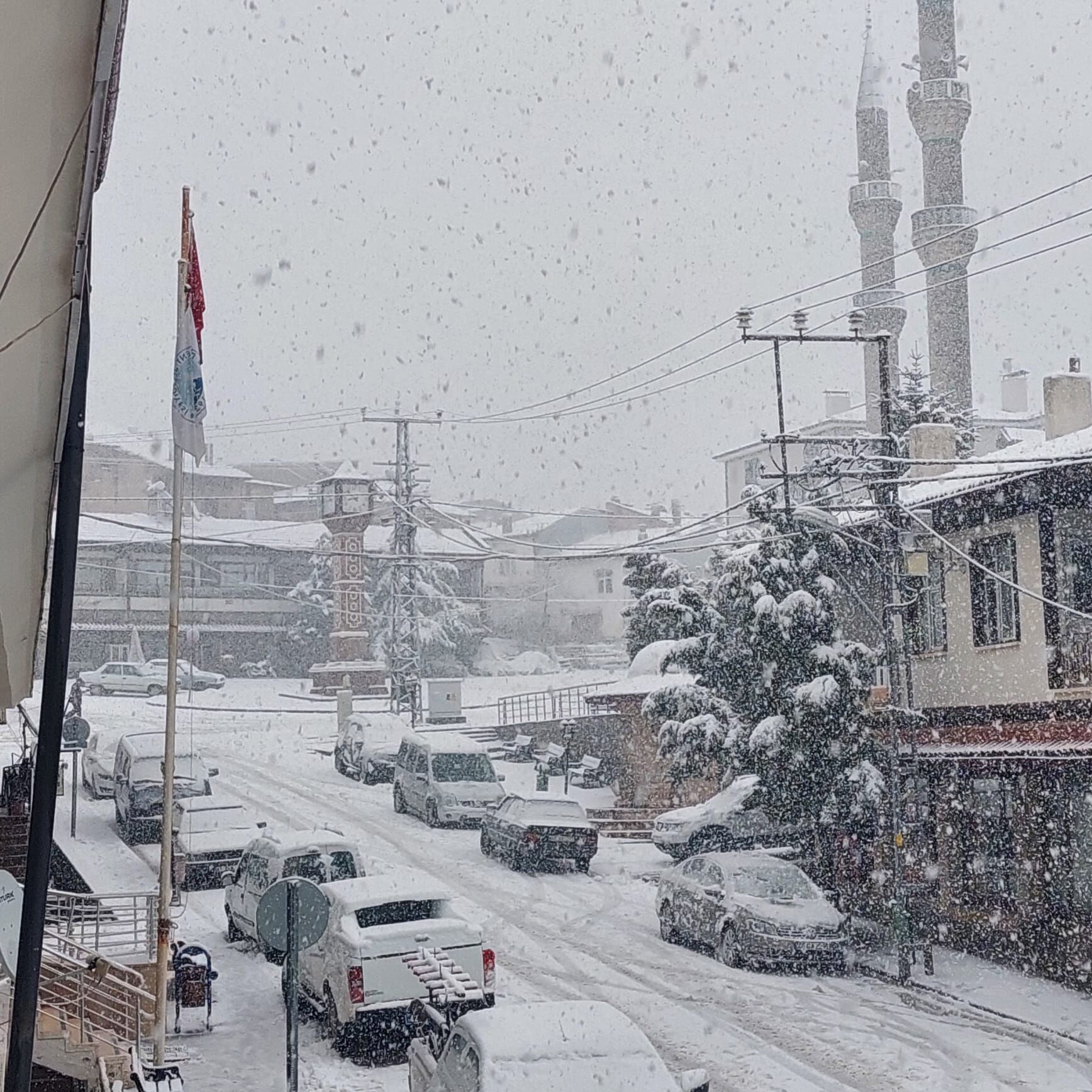 Derbent'te kar yağışı etkili oldu