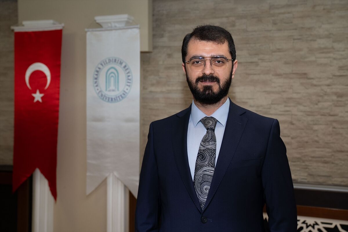 Ankara Yıldırım Beyazıt Üniversitesinde 'Suça Sürüklenen Çocuklar' paneli düzenlendi