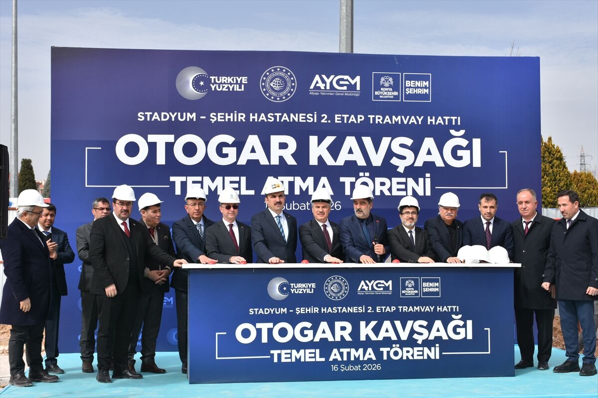Konya'da Şehir Hastanesi-Stadyum Tramvay Hattı'nın 2. etap Otogar Kavşağı temeli atıldı