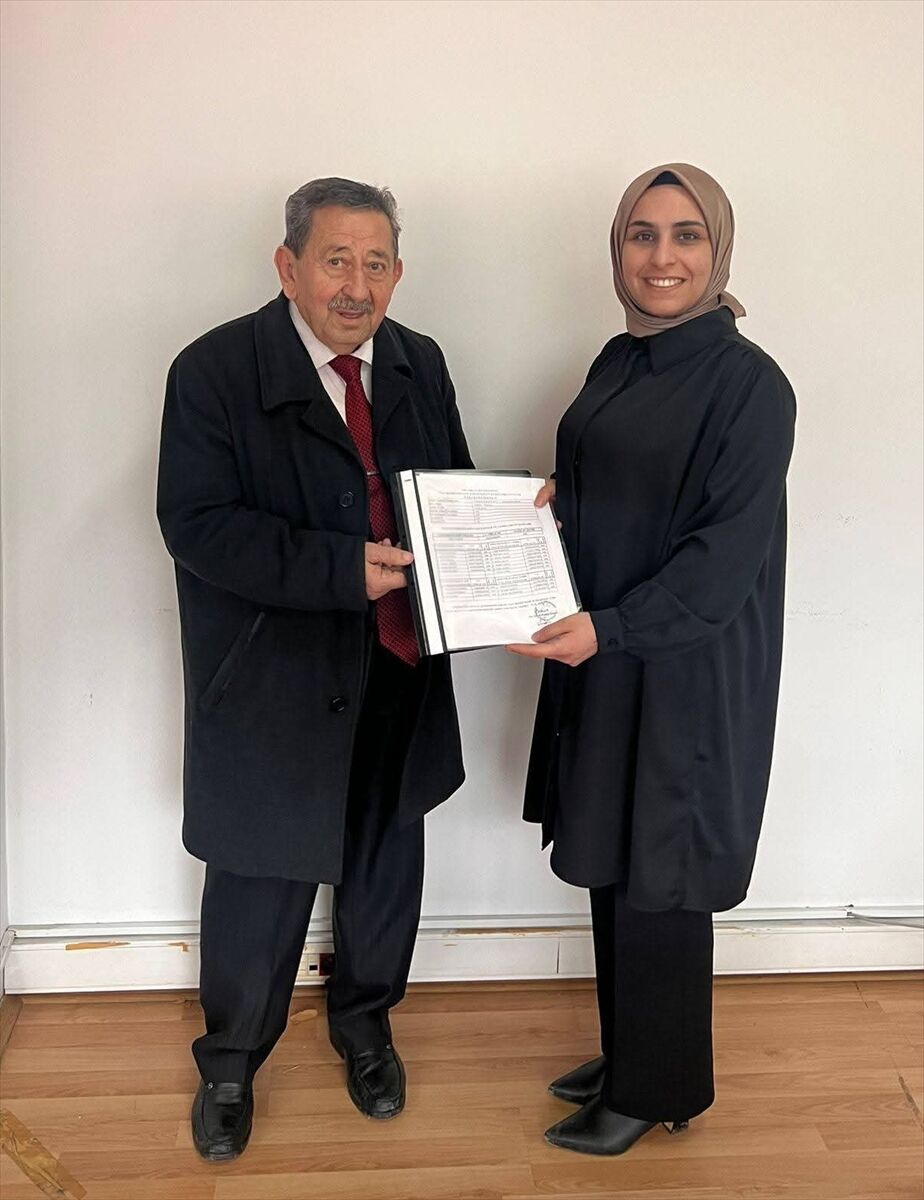 Nallıhan Esnaf ve Sanatkarlar Odası Başkanı İrfan Yılmaz mazbatasını aldı