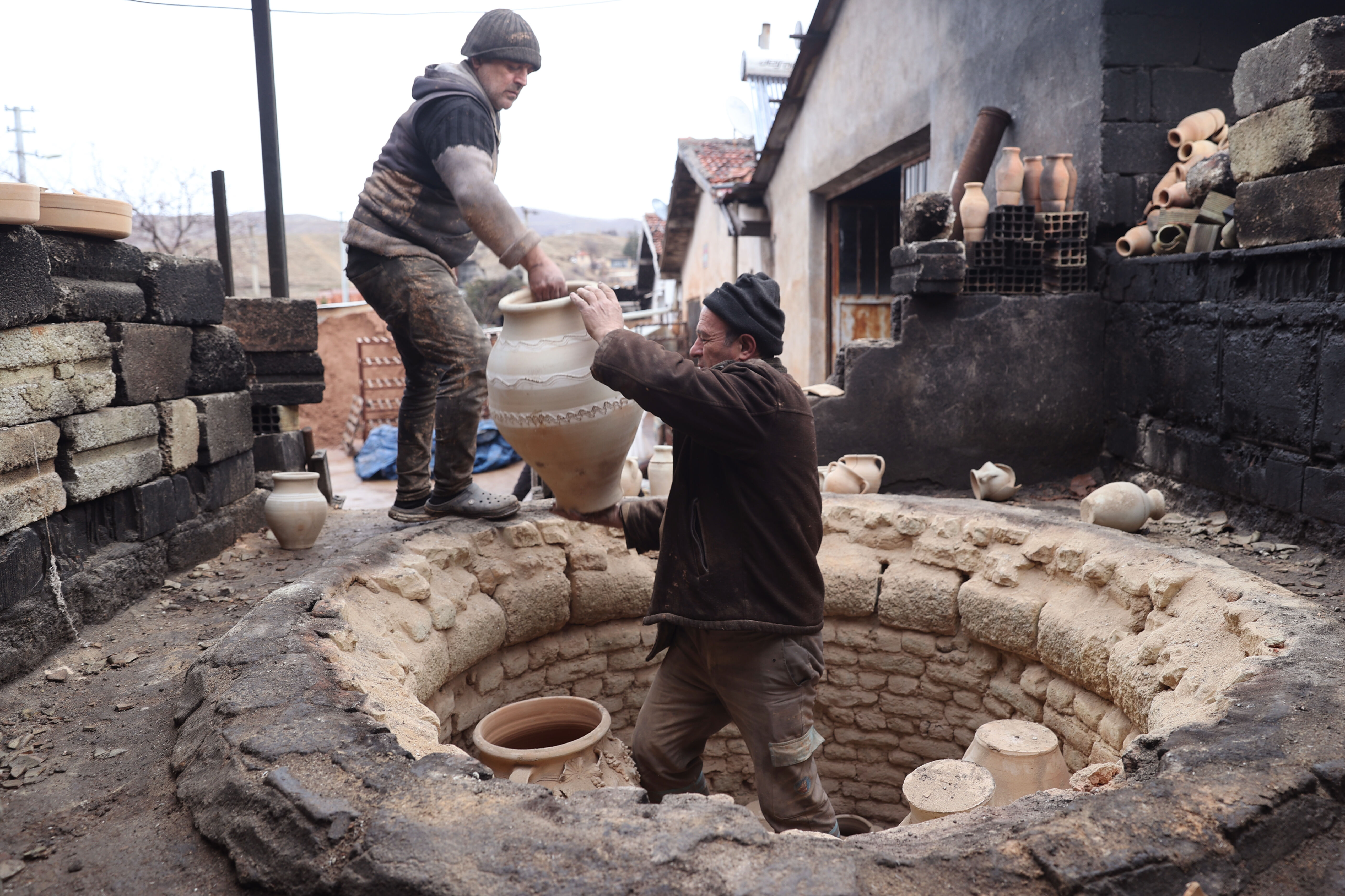 Avanoslu Yorgun ailesi, ata mesleği çanakçılığı asırlardır sürdürüyor