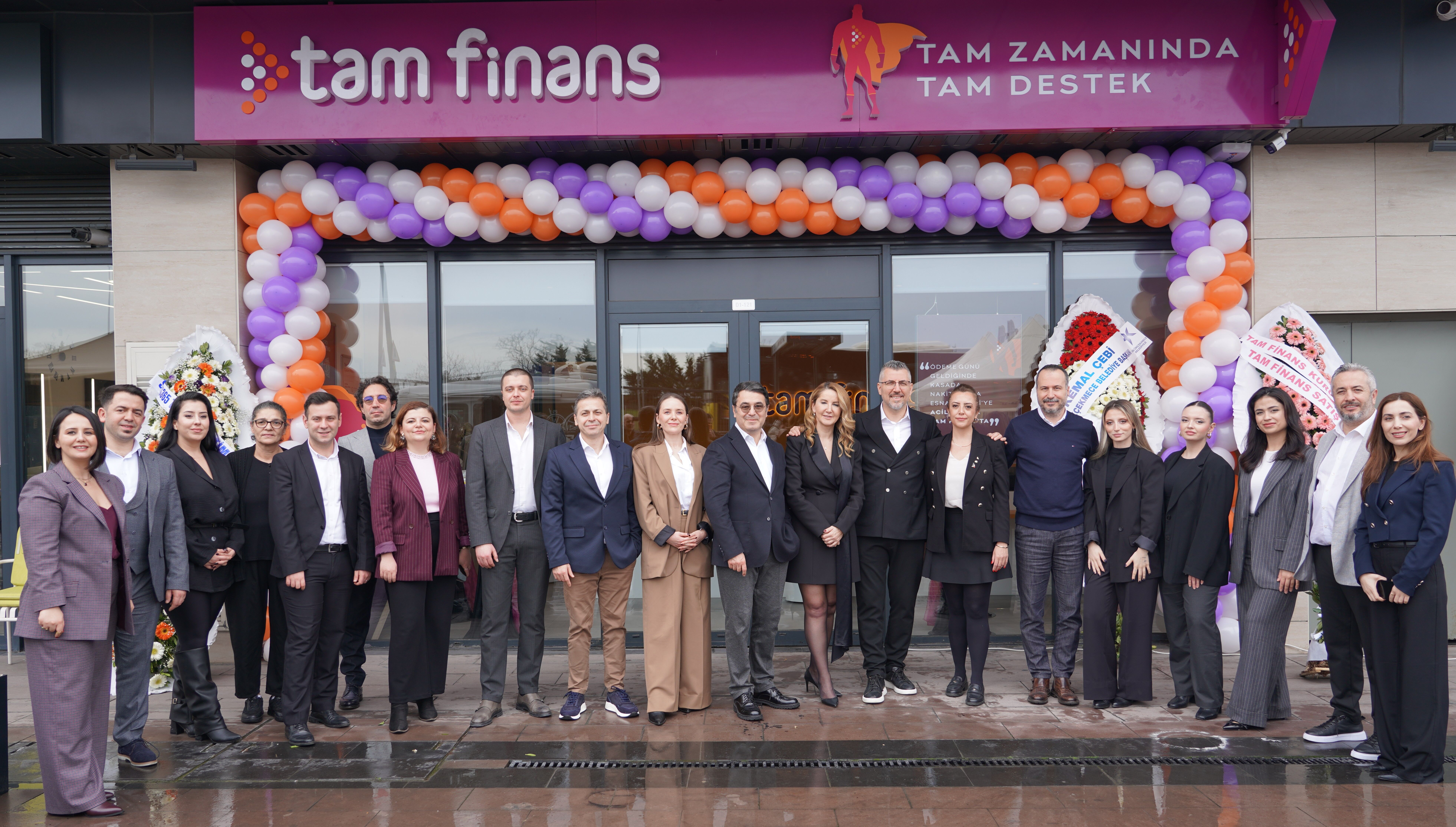 Tam Finans yeni şubesini Küçükçekmece'de açtı