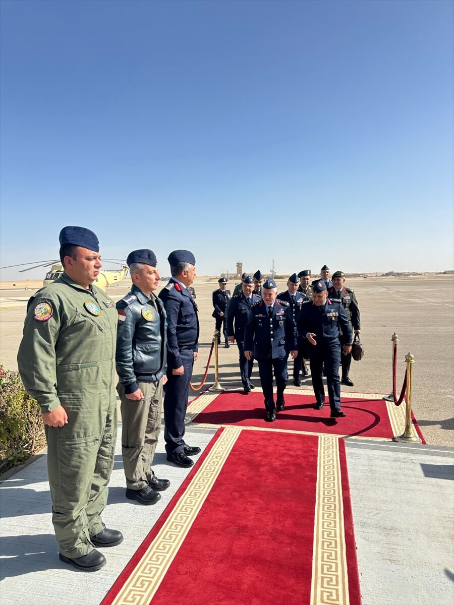 Hava Kuvvetleri Komutanı Orgeneral Kadıoğlu, Mısır'da mevkidaşı Tümgeneral Saqr ile görüştü