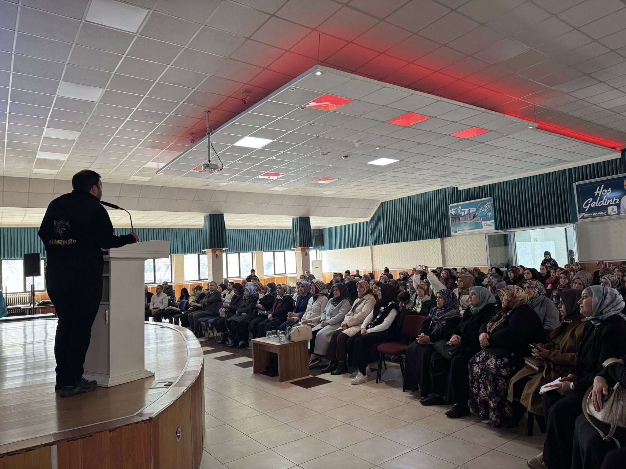 Seydişehir'de kadınlara bağımlıklıkla mücadele semineri