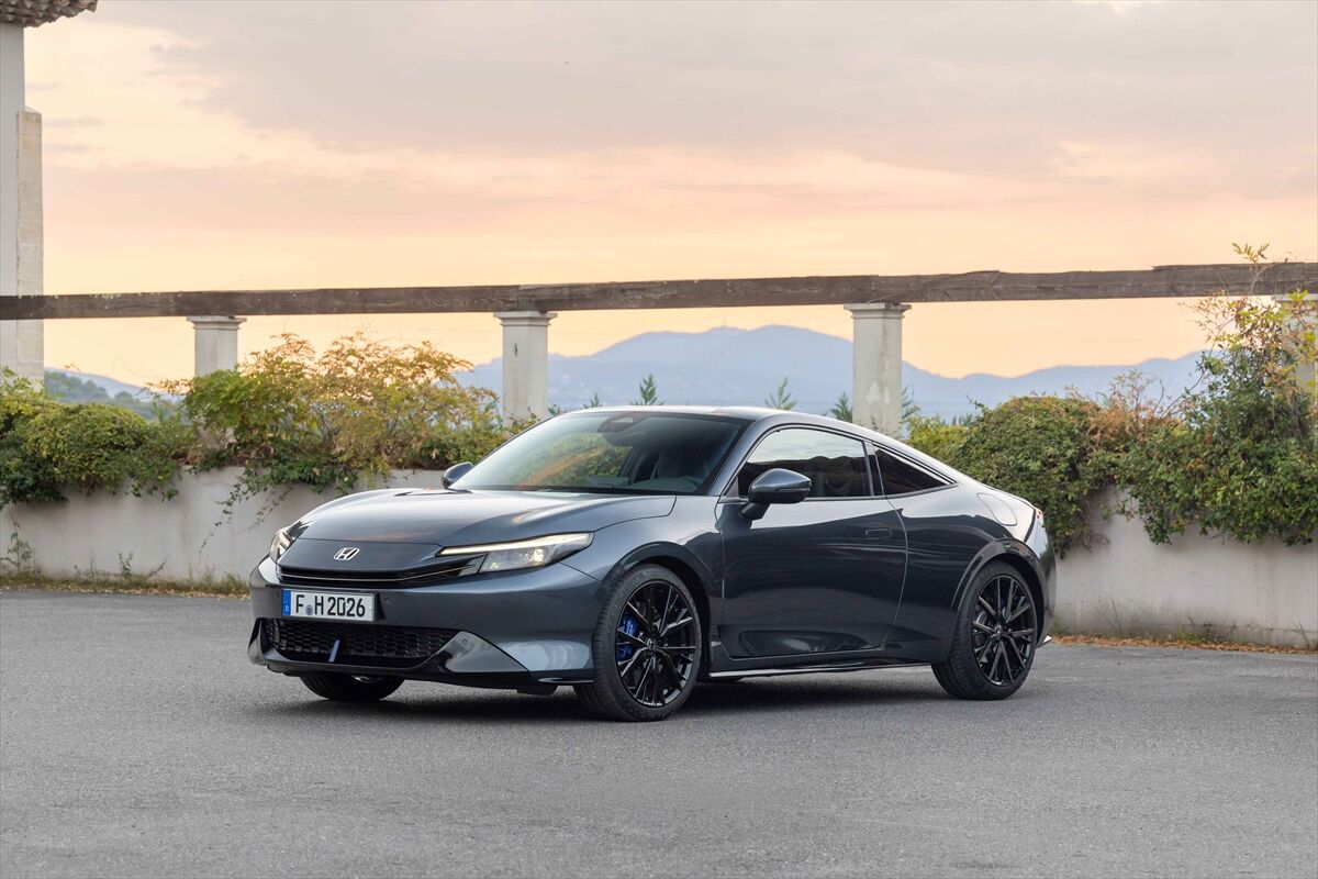 Honda'nın Prelude modeli hibrit gücüyle yeniden yollara çıkıyor