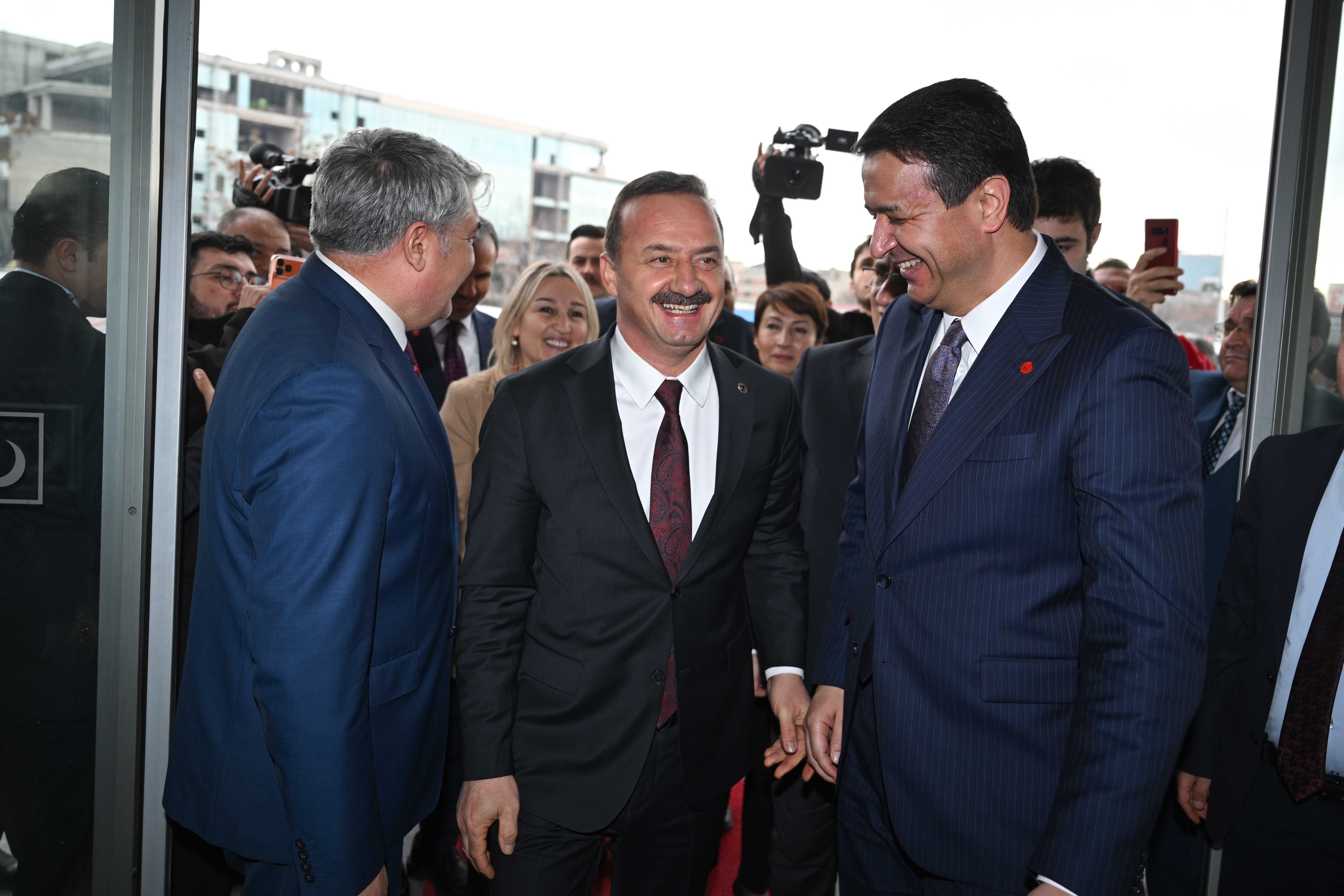 Anahtar Parti Genel Başkanı Ağıralioğlu'dan Saadet Partisi Genel Başkanı Arıkan'a ziyaret