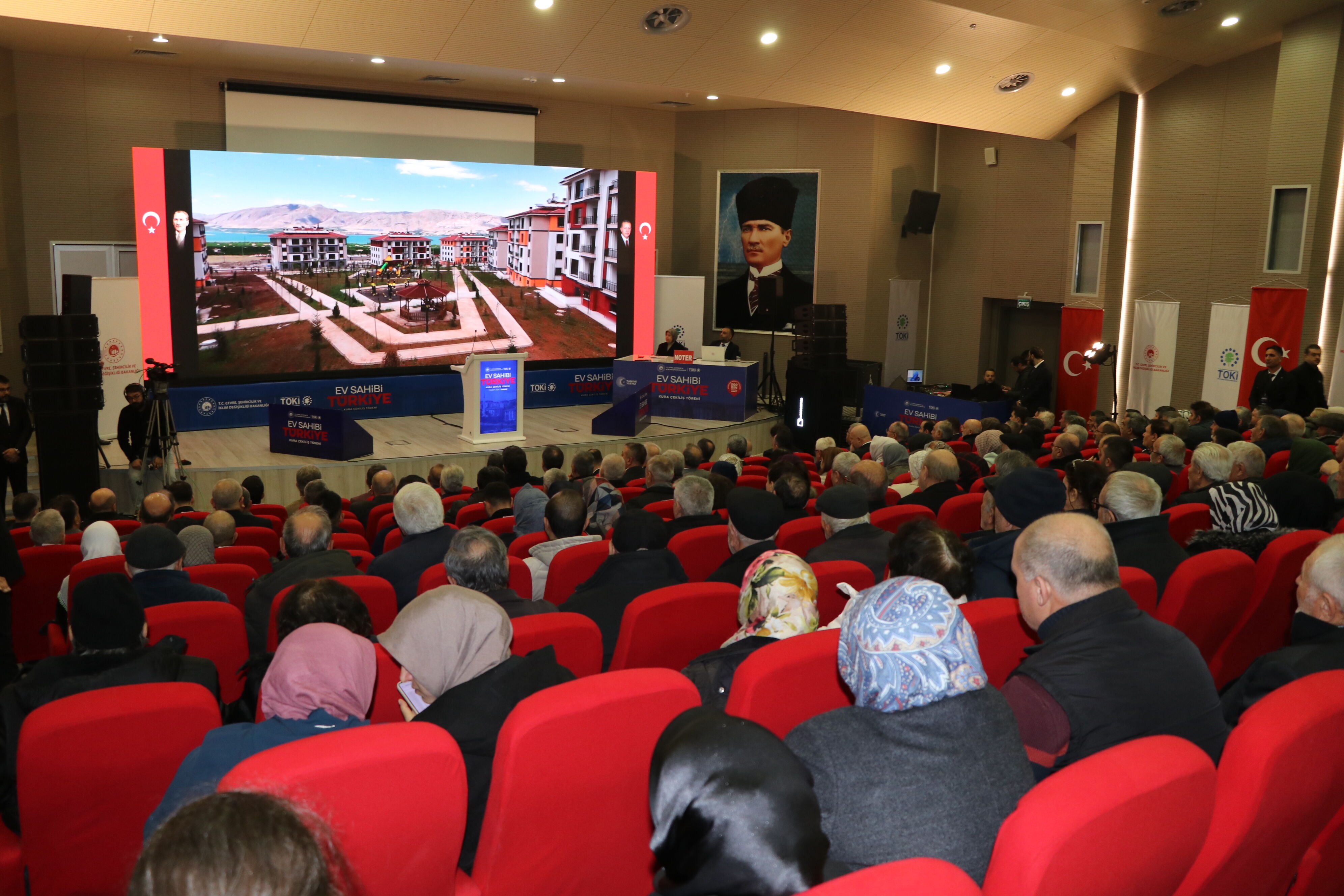 'Yüzyılın Konut Projesi' kapsamında Çankırı'da yapılacak konutların kurası çekildi