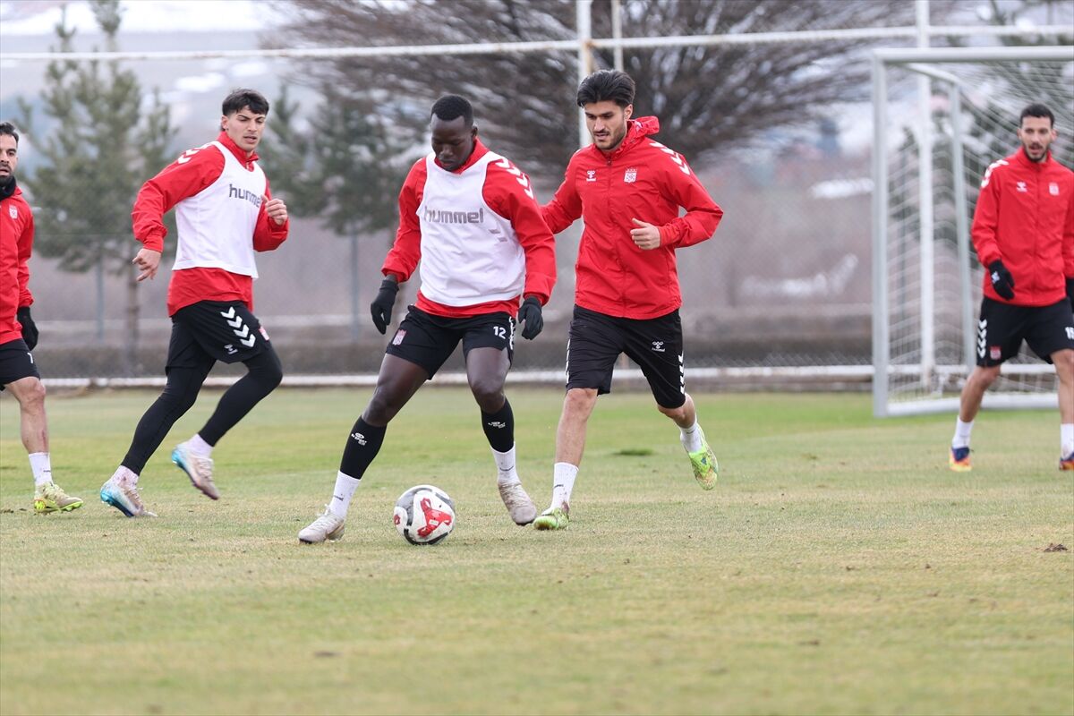 Sivasspor'da Vanspor maçı hazırlıkları başladı
