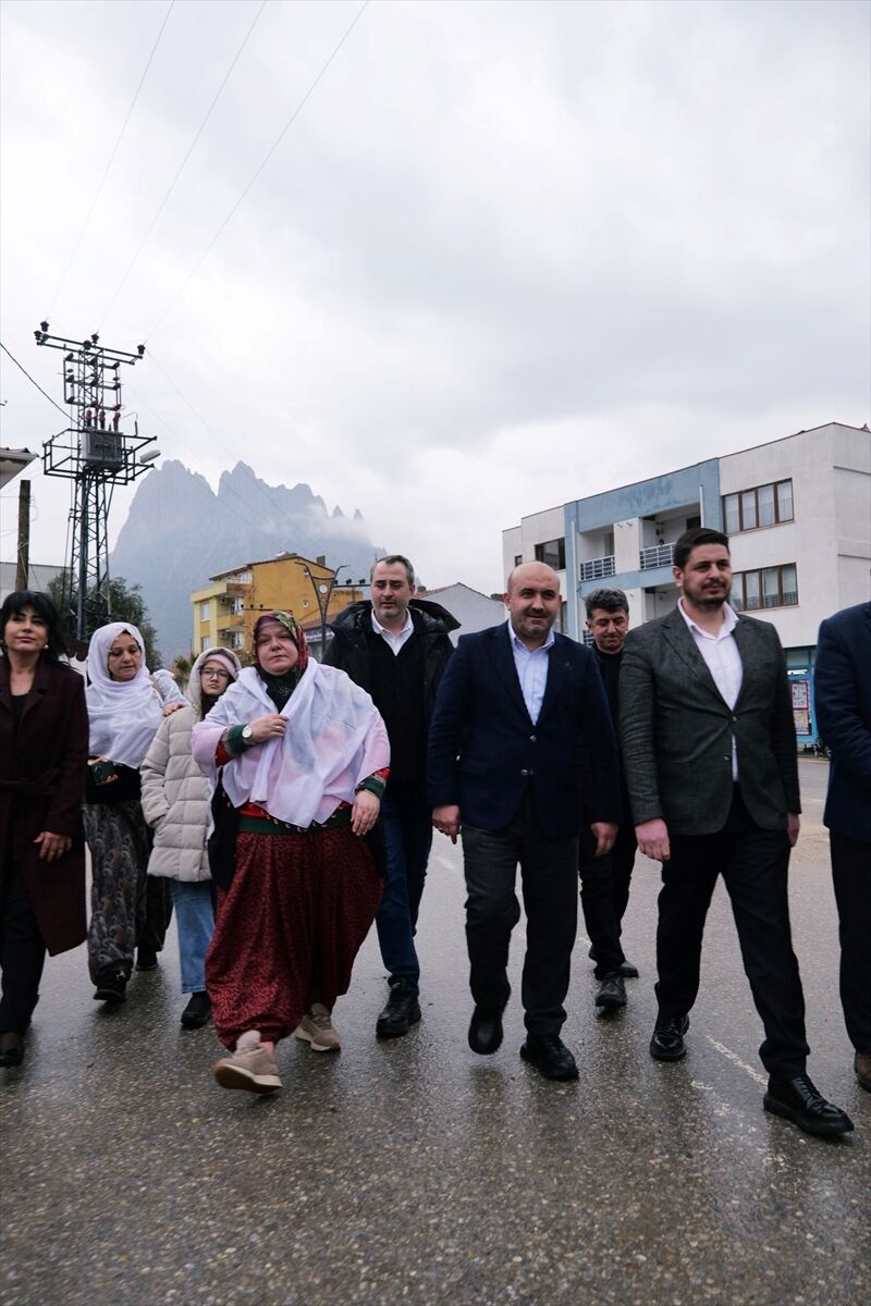 Eskişehir'de Mihalgazi Belediye Başkanı Güneş'e sosyal medyadan hakaret eden kişi gözaltına alındı